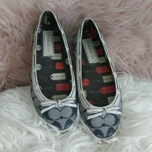 Coach flats